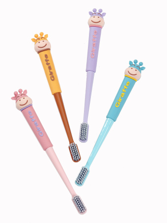 Y36 сиреневый Зубная щетка в футляре Жираф